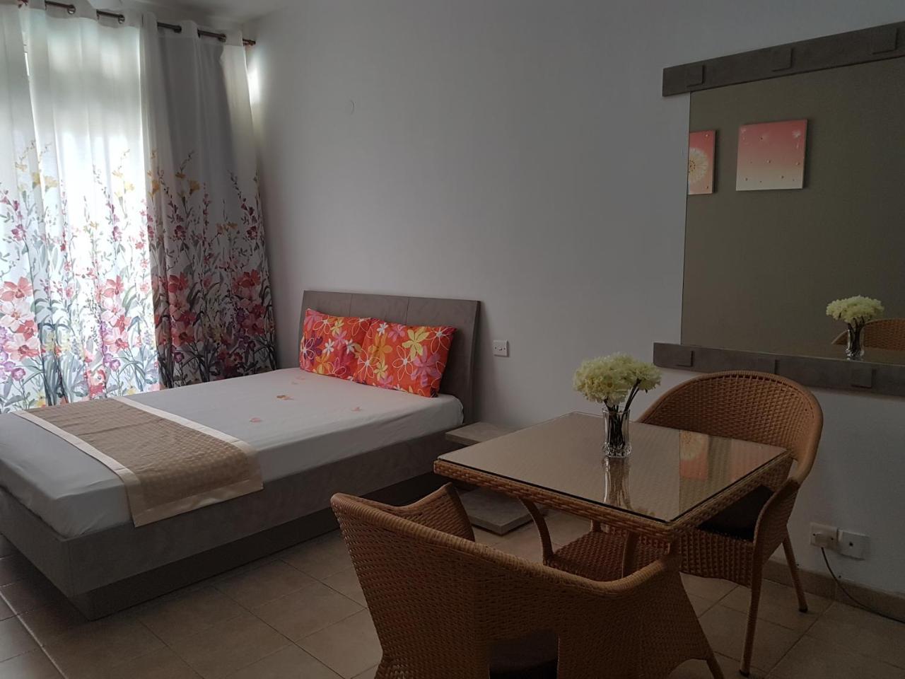 West Coast View Studios & Appartment Flic-en-Flacq Extérieur photo